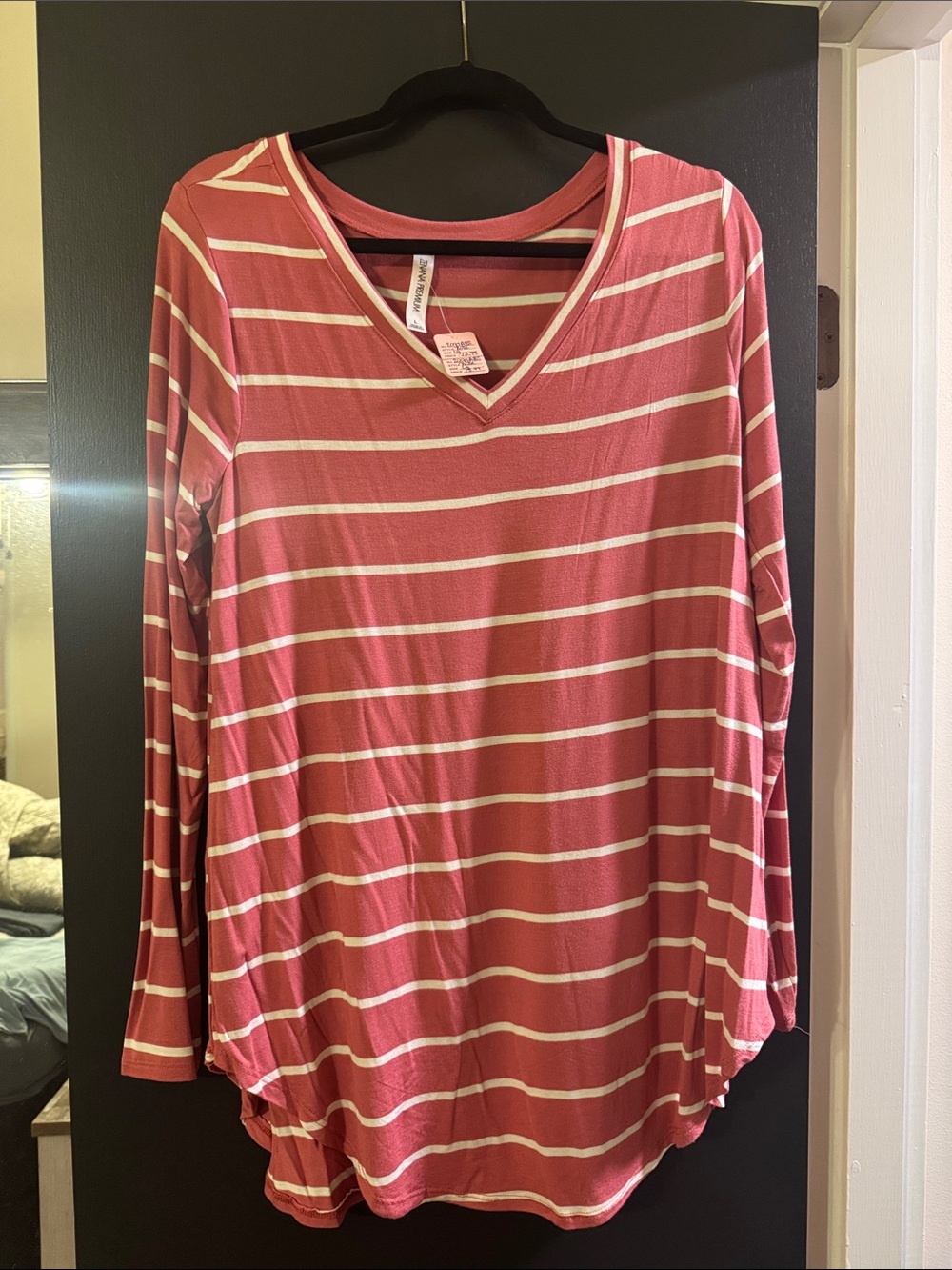 Zenana Outfitters Mauve and White Striped V-Neck Long Sleeve Top - Picture 1 of 3